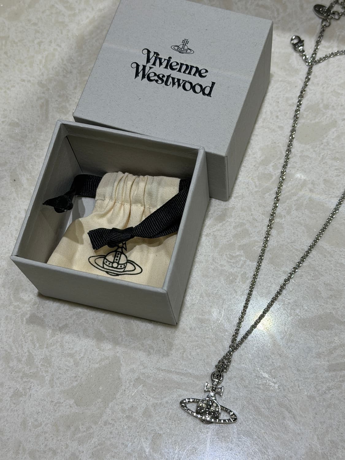 비비안웨스트우드 목걸이 상품이미지1