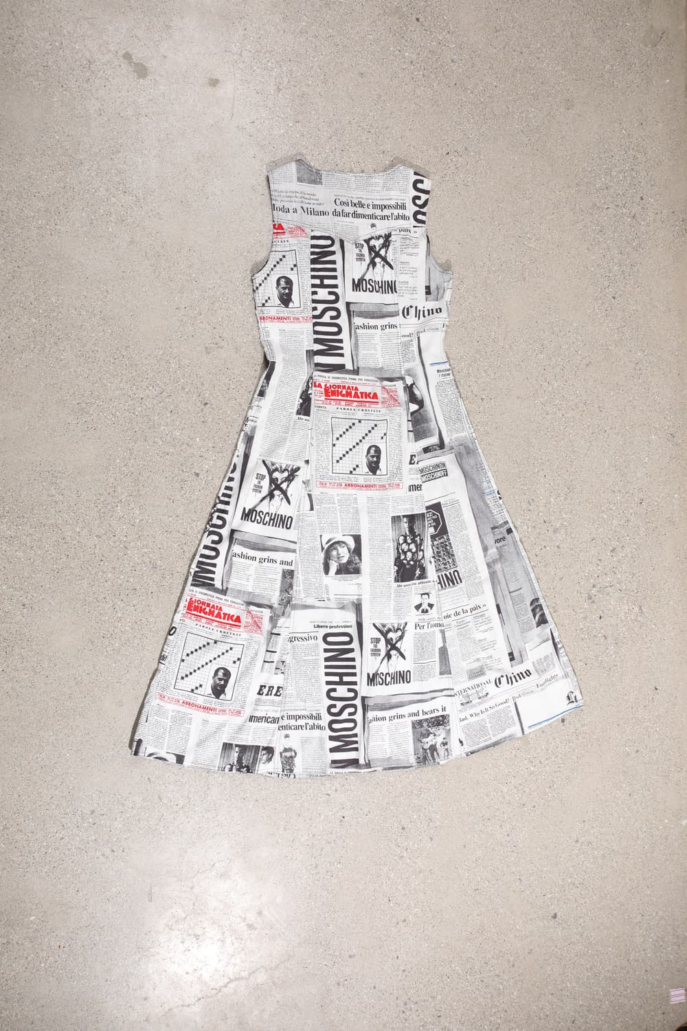90s Moschino newspaper dress 상품이미지3