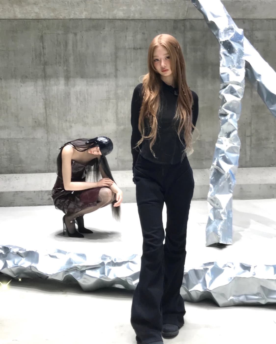 (아이브 레이 착용)로딩룸 DRAPED FLARE JEANS 플레어진 0 상품이미지4