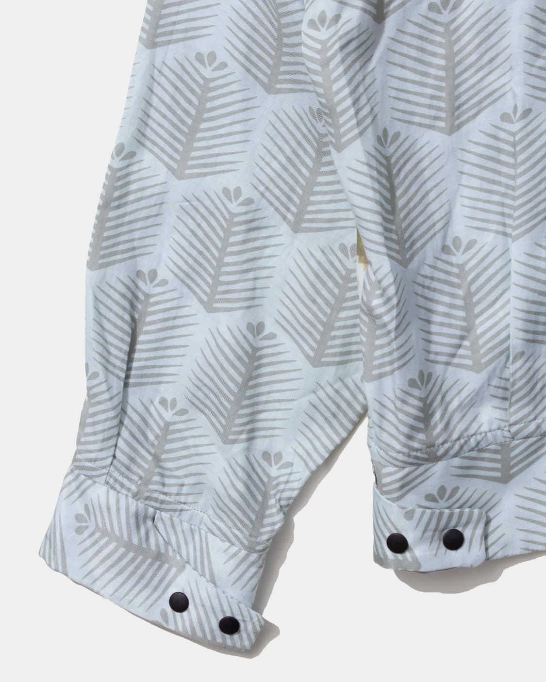 사스콰치패브릭스 모자이크 플라워 셔츠자켓 상품이미지9