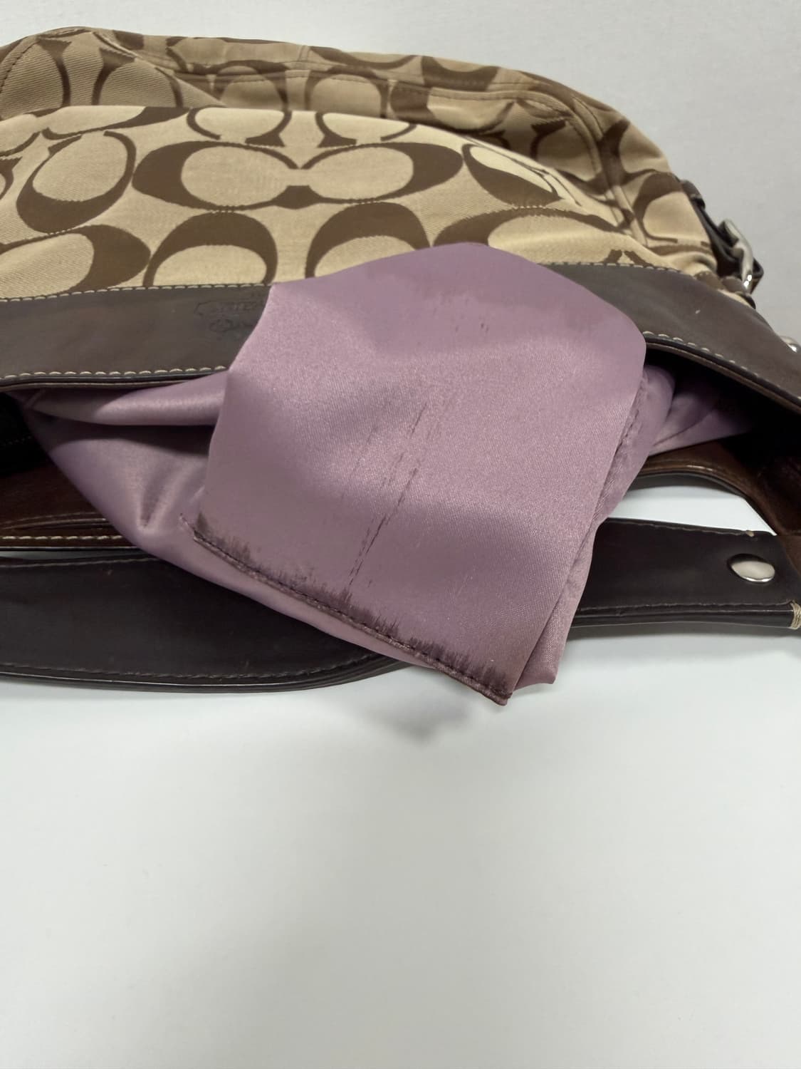 Coach 시그니처 숄더백 상품이미지7