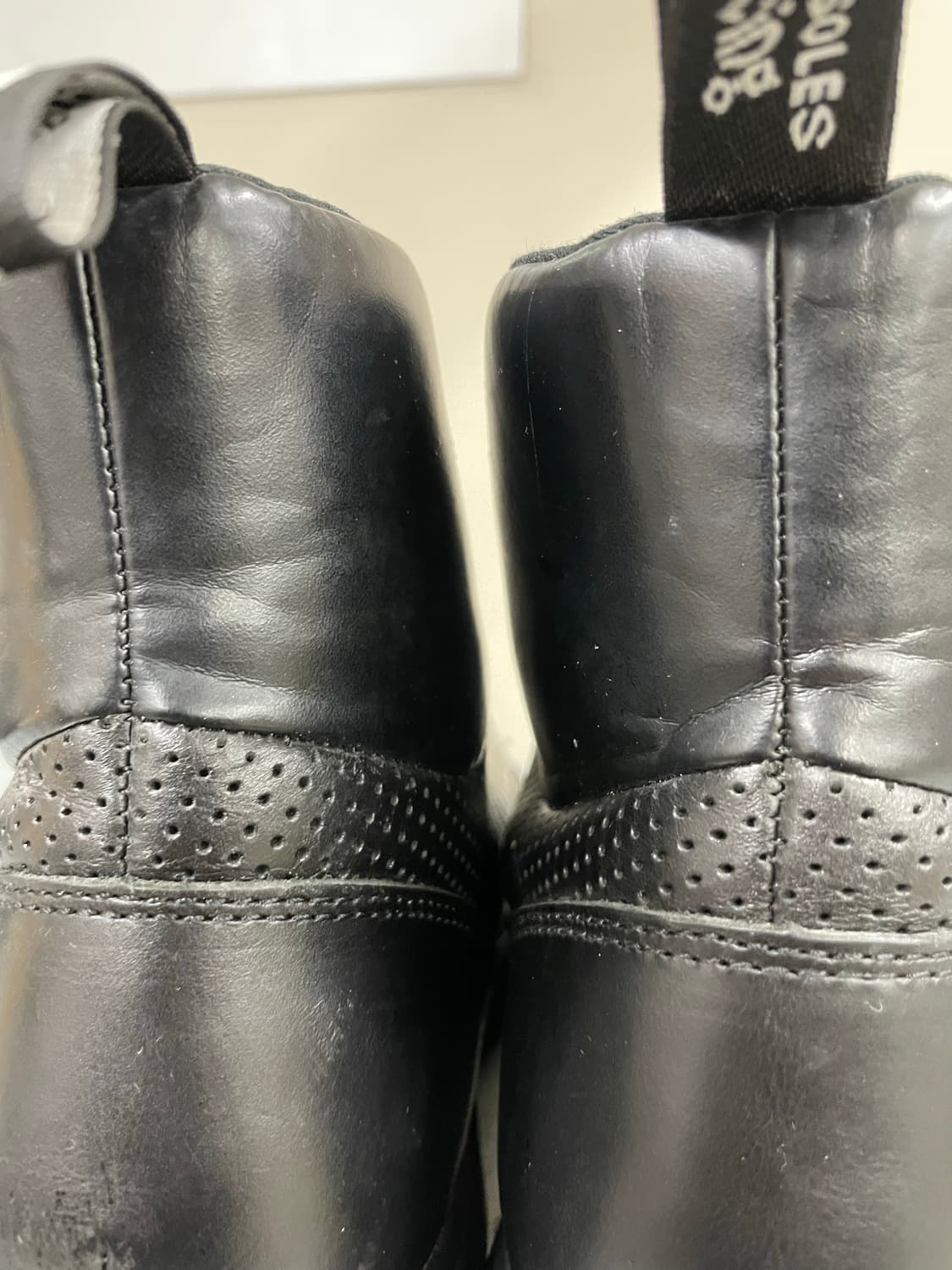 닥터마틴 카마르 8 부츠 블랙 uk7 상품이미지9