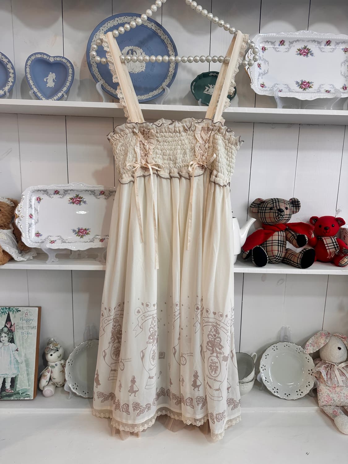 애로우) 크림 로맨틱 스모킹 원피스 상품이미지1