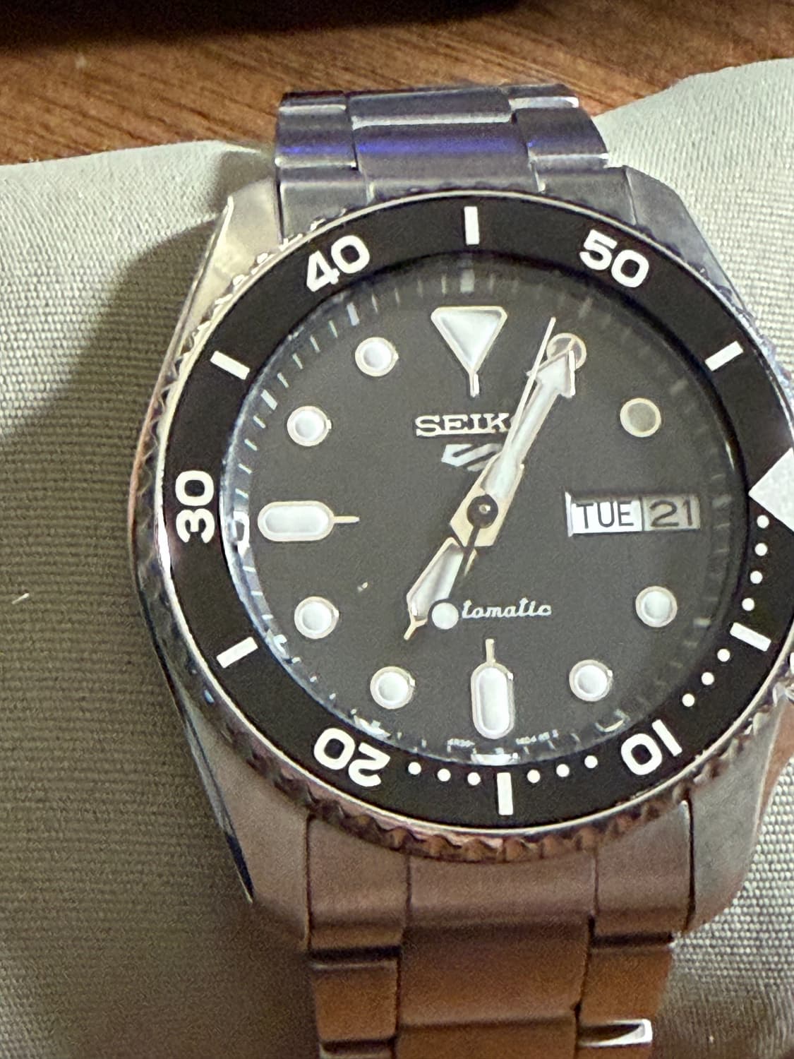 세이코 오토매틱 블랙 다이버 시계 38mm SRPK29K1 상품이미지3