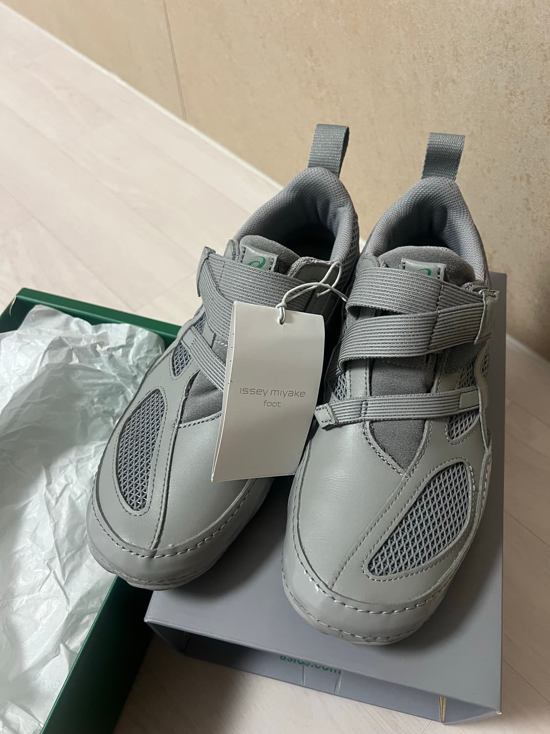 이세이 미야케 아식스 245 상품이미지2