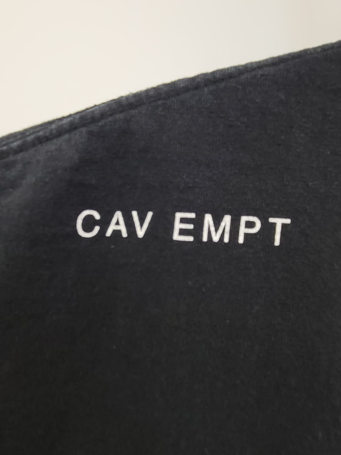 카브엠트 CAV EMPT 오버사이즈 블랙 티셔츠 XXL사이즈 상품이미지6