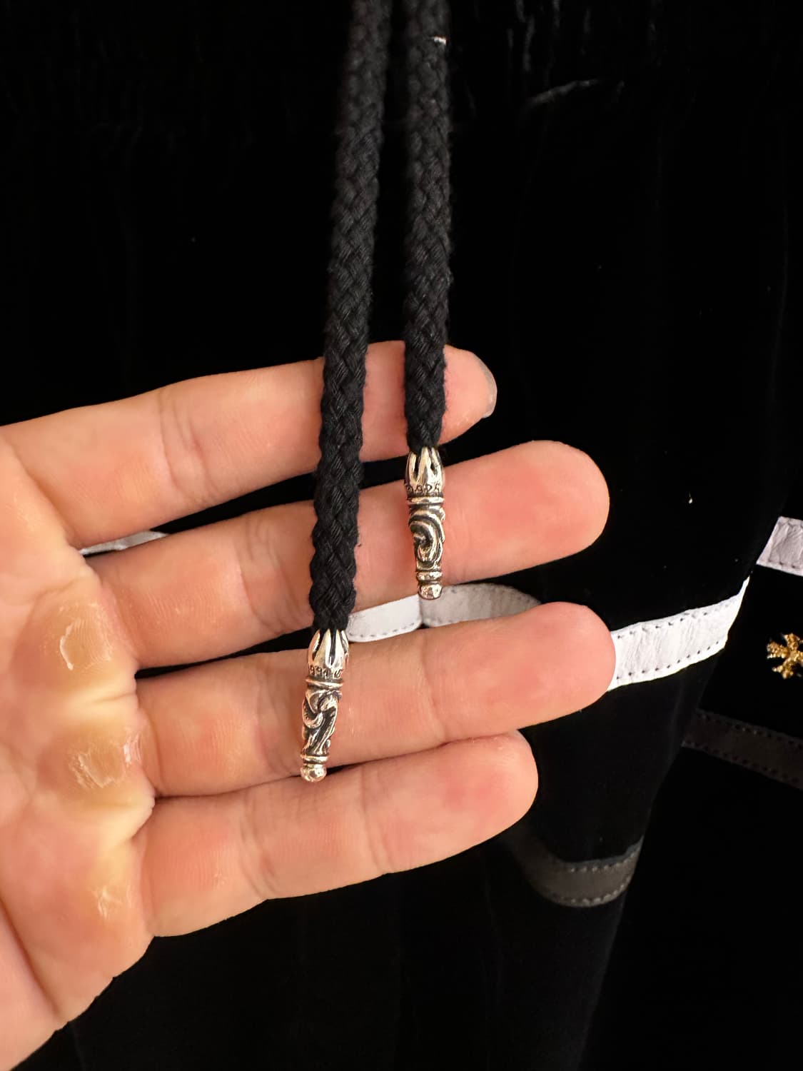 [XL]크롬하츠 벨벳 자수 트레이닝팬츠 상품이미지4