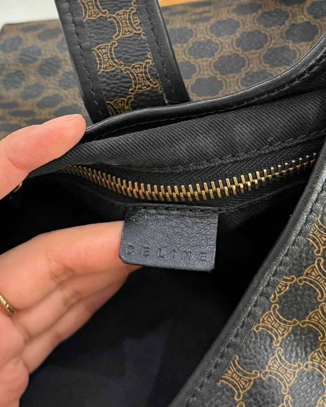 셀린느 브라운 마카담 숄더백 상품이미지7