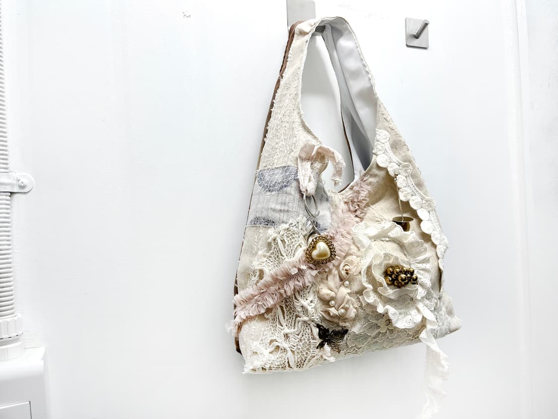 Bound Threads Bag 상품이미지1