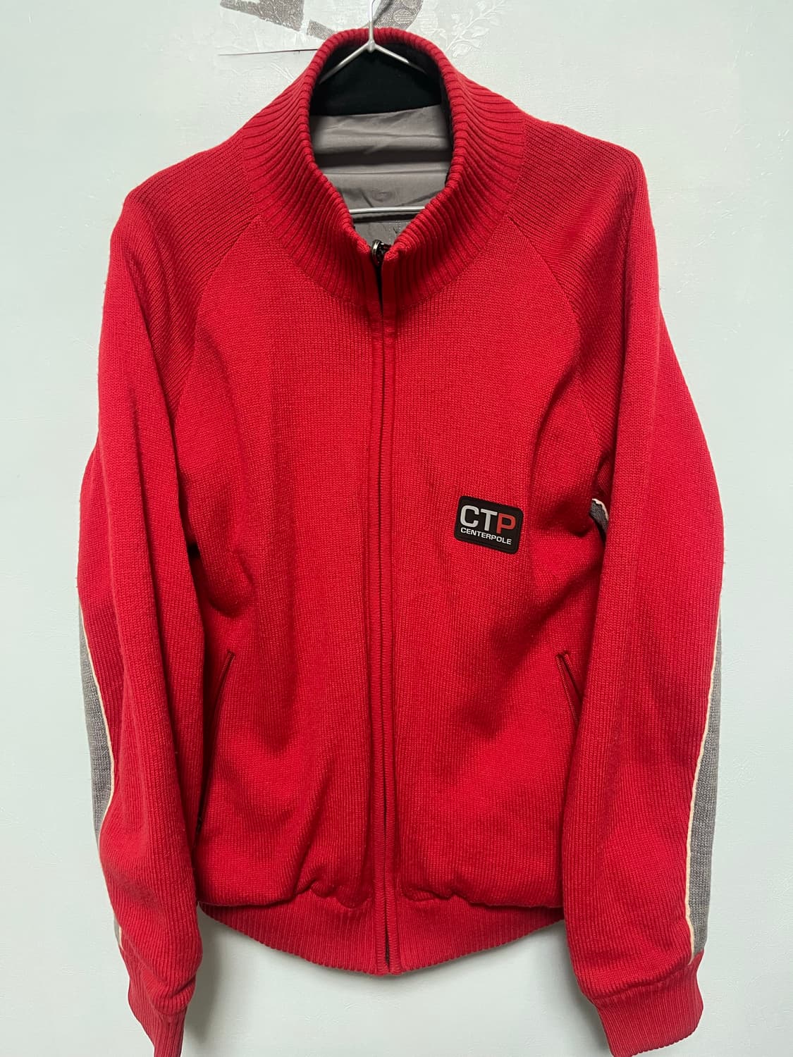 센터폴 CTP 리버시블 니트 집업 레드 상품이미지1