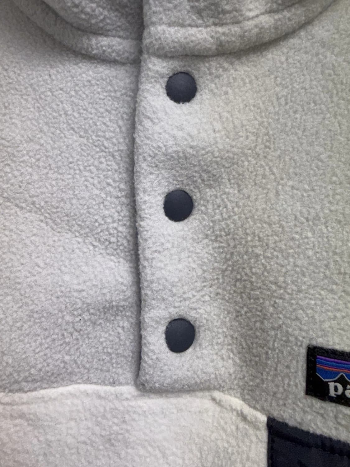 파타고니아 신칠라 스냅-T 그레이/화이트 니카과라 상품이미지4