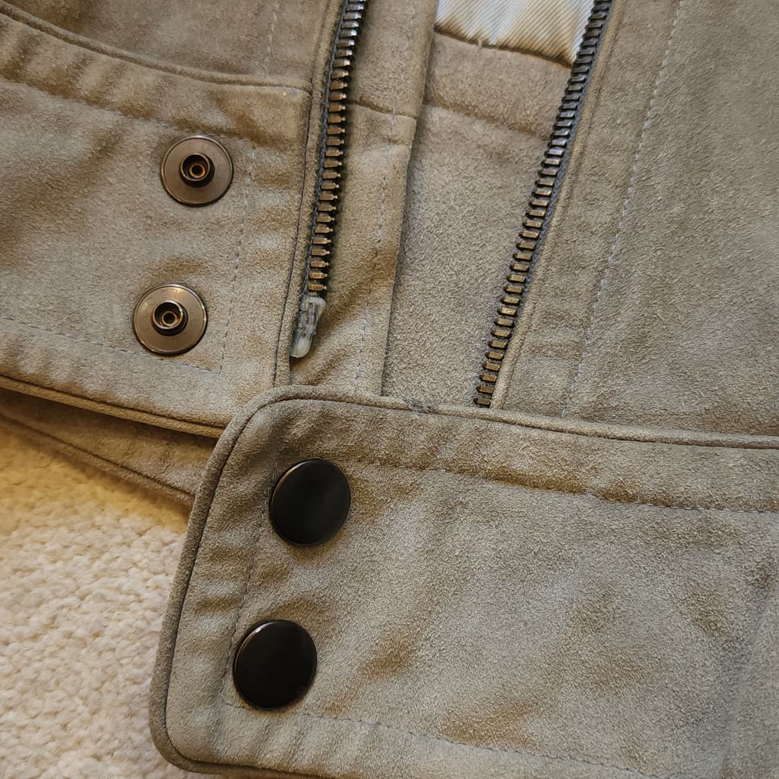 구찌 톰포드 카우하이드 스웨이드 바이커 레더 자켓 56 상품이미지9