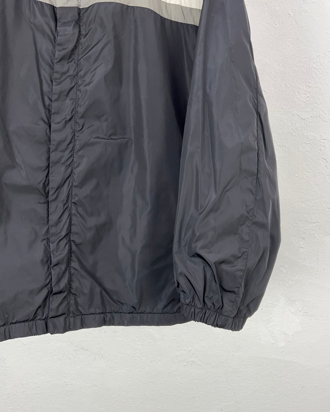 프라다 07aw 나일론 라이트 블랙 윈드 브레이커 자켓 상품이미지5