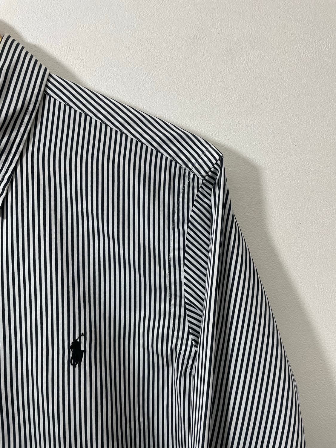 폴로Polo 블랙 스트라이프 셔츠 M - S23  상품이미지3