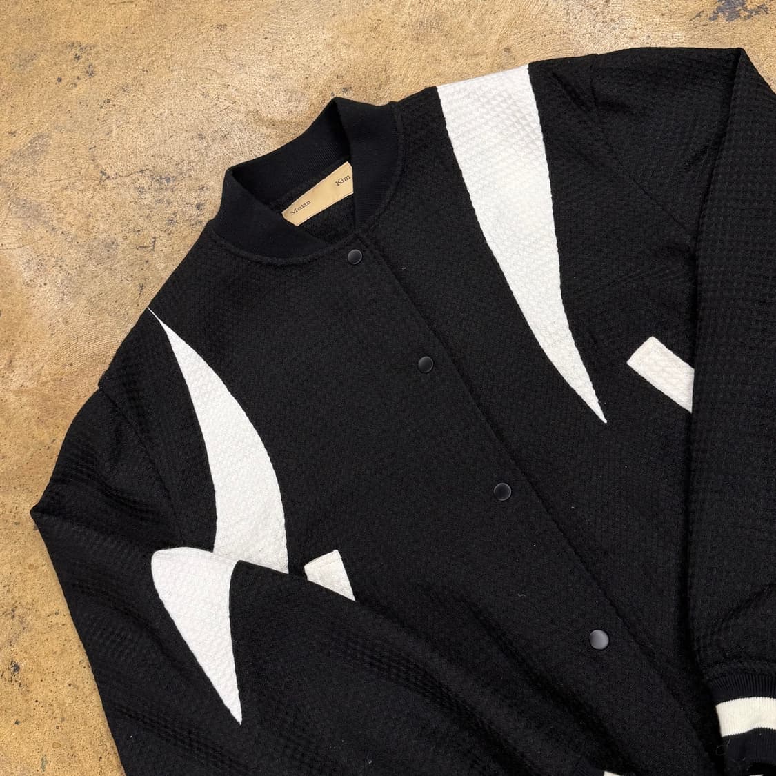 마뗑킴 블랙 바시티 자켓 점퍼  상품이미지1