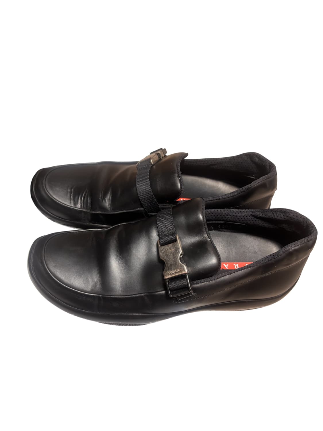 (250) 프라다 버클 로퍼 상품이미지1