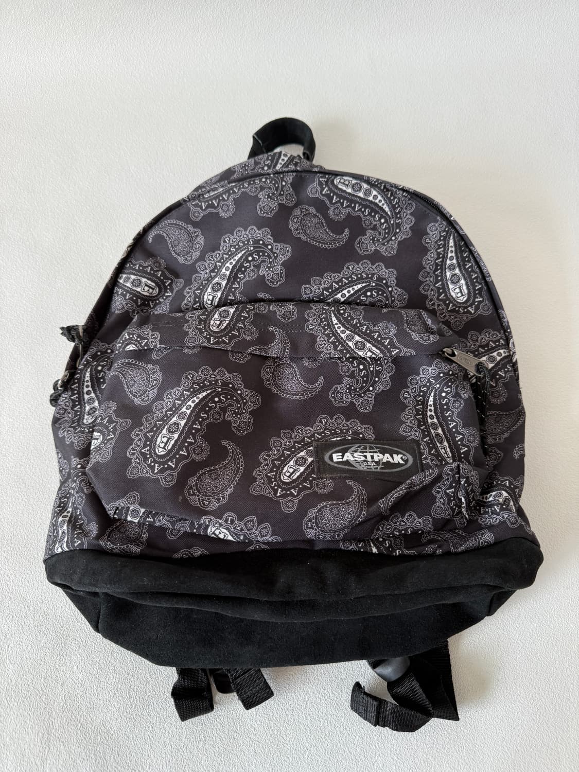 이스트팩(EASTPAK) 페이즐리 백팩(하단 스웨이드, 샘플택) 상품이미지3