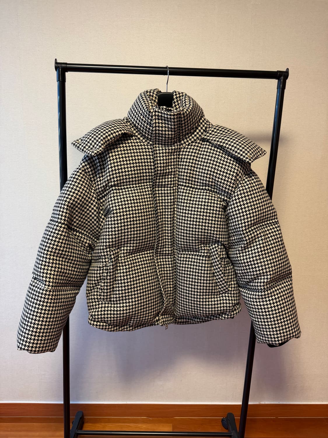 아미 하운드투스 체크 오버핏 숏패딩 xs사이즈 (105) 상품이미지1