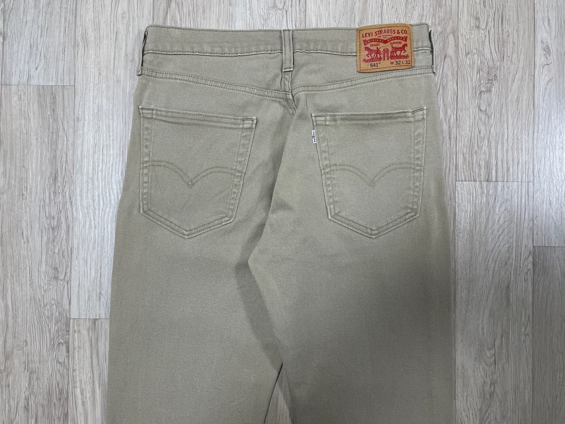 32) 리바이스 매장판 541 테이퍼드핏 베이지 데님팬츠 상품이미지7