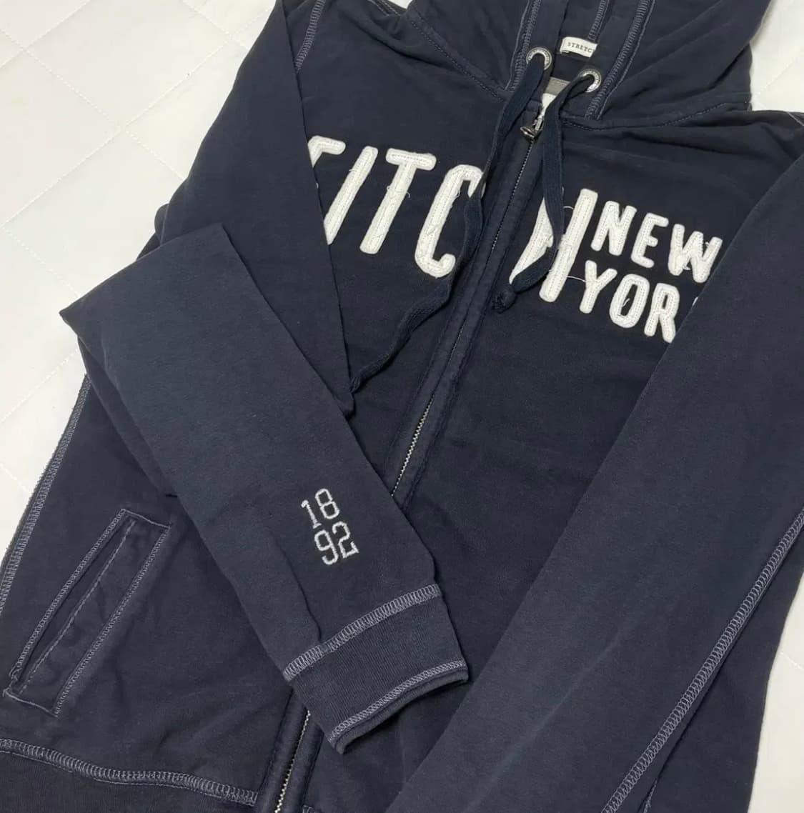 아베크롬비 슬림핏 네이비 후드집업 상품이미지1