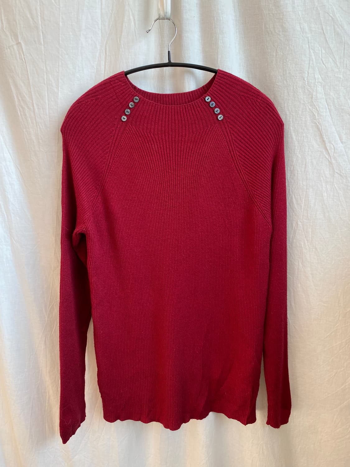 레드 단추디테일 니트탑(M-L) 상품이미지1