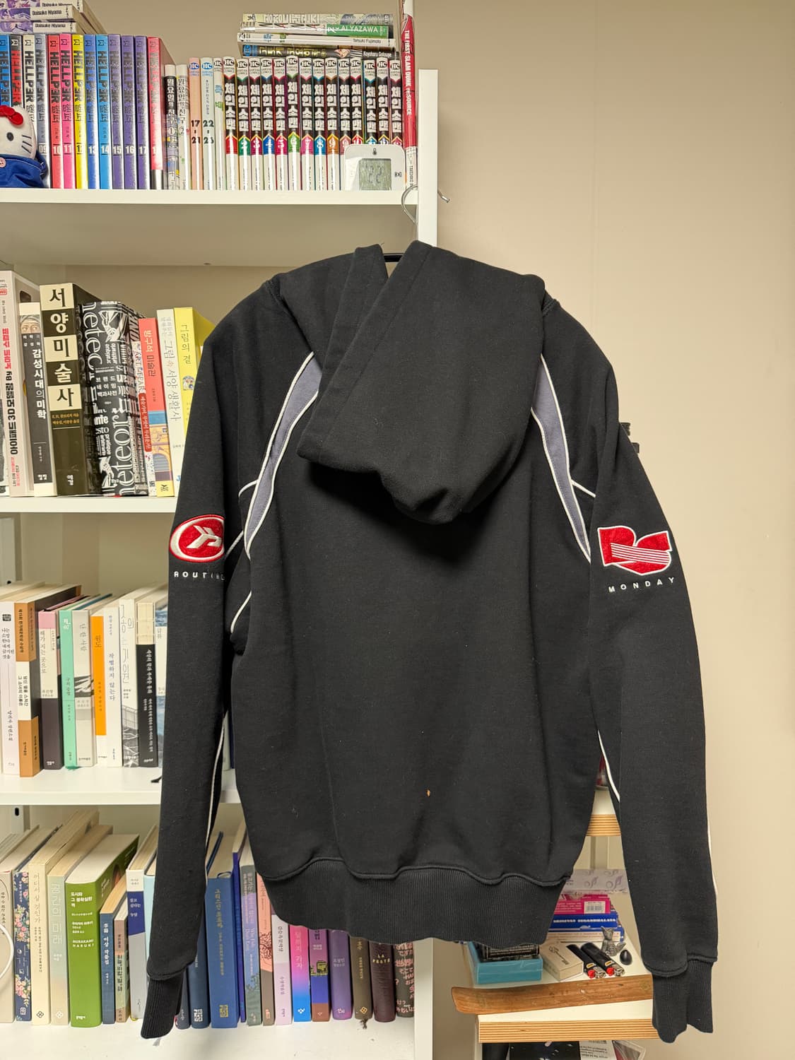 피지컬에듀케이션 모터사이클 레이싱 후드티 상품이미지2