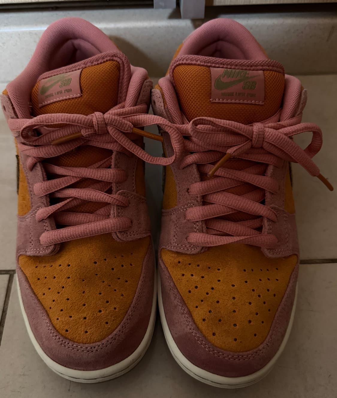 SB 덩크 로우 프로 레드 스타더스트 265 상품이미지1