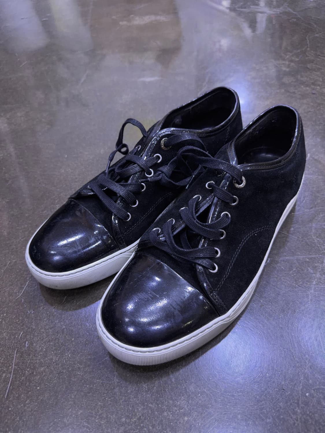 랑방 벨루어 스웨이드 블랙 애나멜 스니커즈 7 (260) 상품이미지1