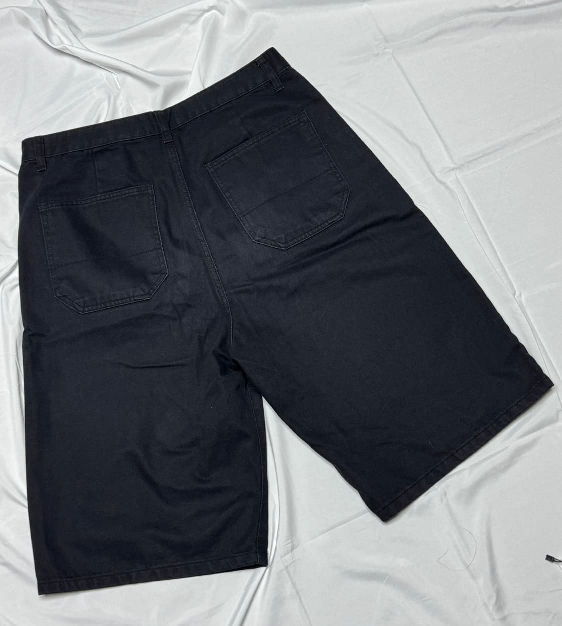 해칭룸 wide shorts dyed indigo 4 상품이미지2