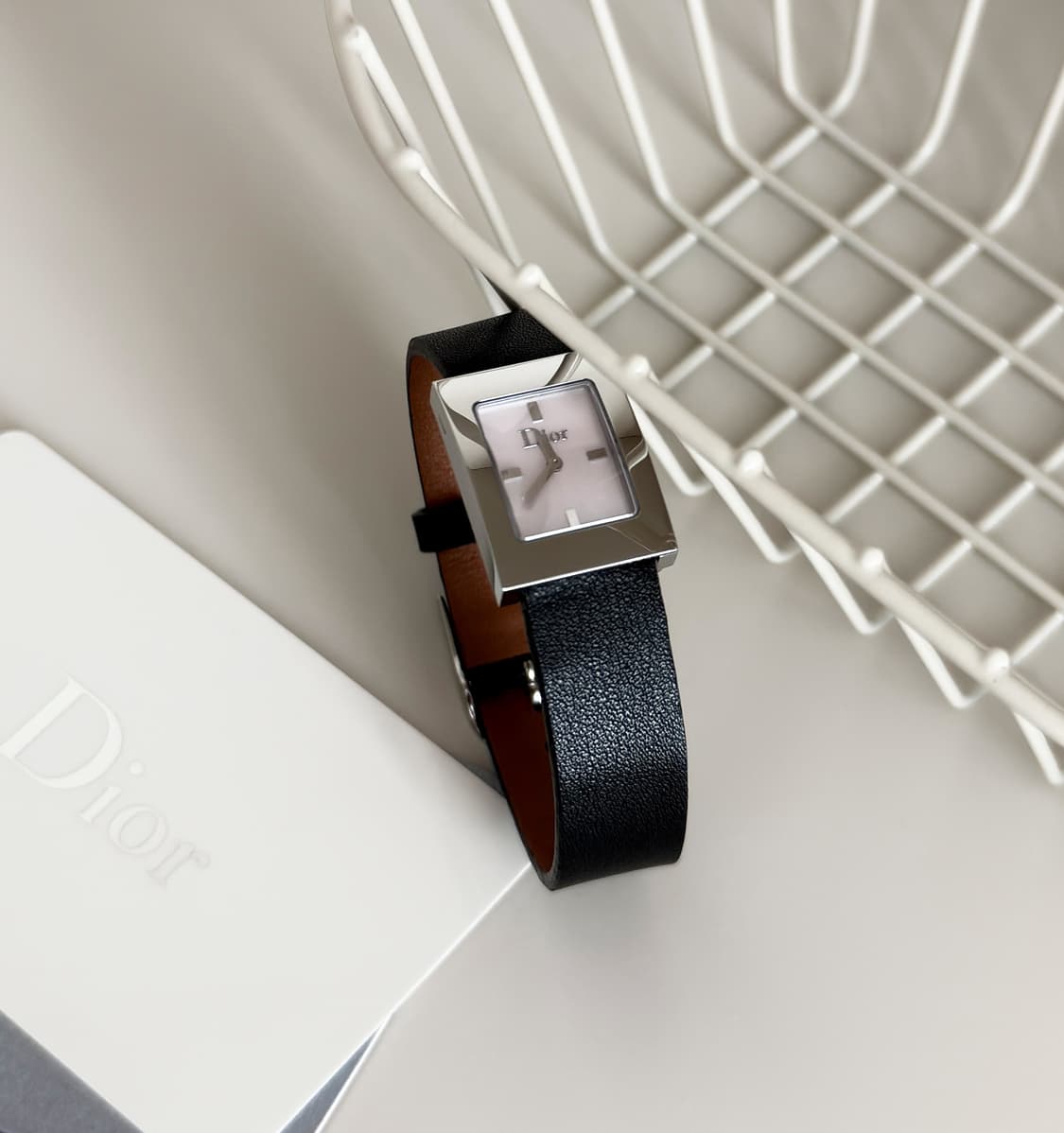 디올 마리스 핑크 쉘 시계 상품이미지1