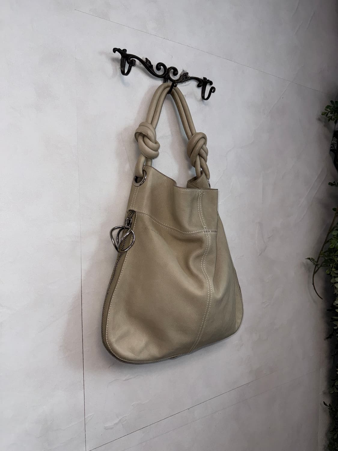 Donna Karan beige distinct knotted 숄더백 상품이미지2