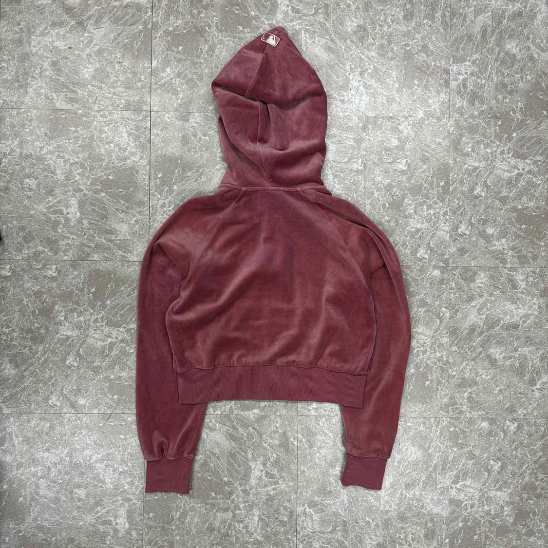 MLB 엠엘비 벨루어 벨벳 세미크롭 걸즈 후드집업 희귀져지(XS) 상품이미지3