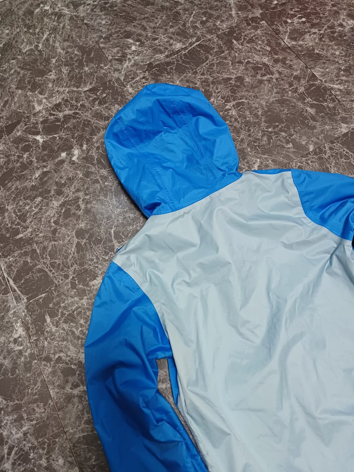 노스페이스 키즈 후드 집업 5-6세용 ( 상태 최상) 상품이미지7