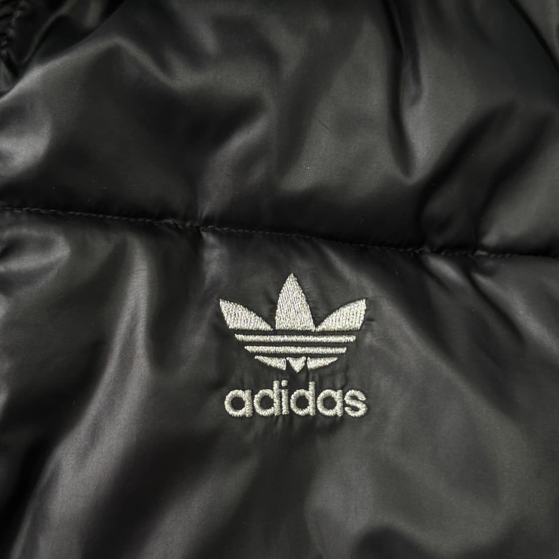 아디다스 빈티지 실버로고 패딩 105 상품이미지5