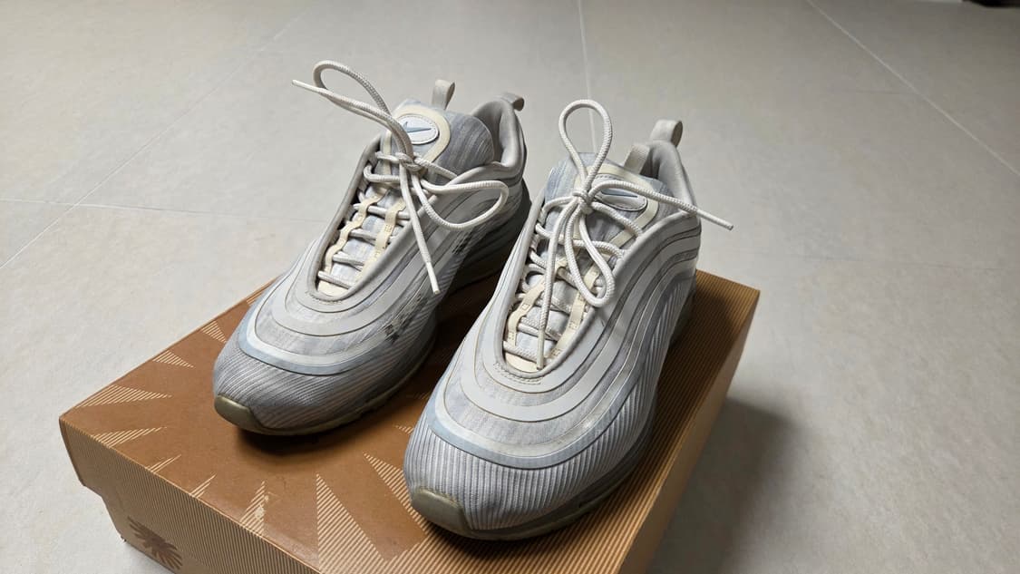 나이키 에어맥스 97 울트라 17 플래티넘 상품이미지3