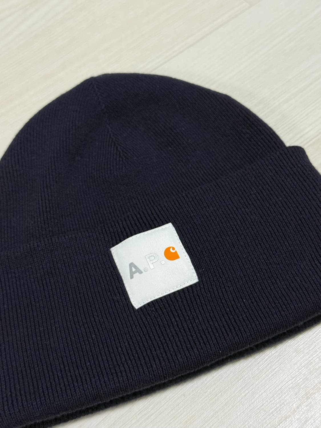 아페쎄 X 칼하트 비니 네이비 상품이미지2