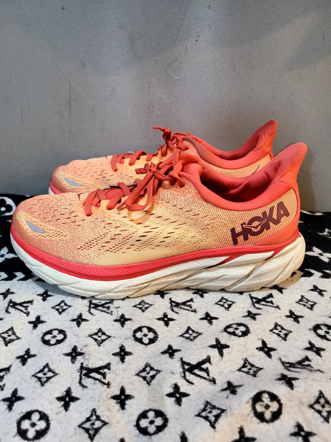 정품 호카오네오네 클리프톤 8 상품이미지4