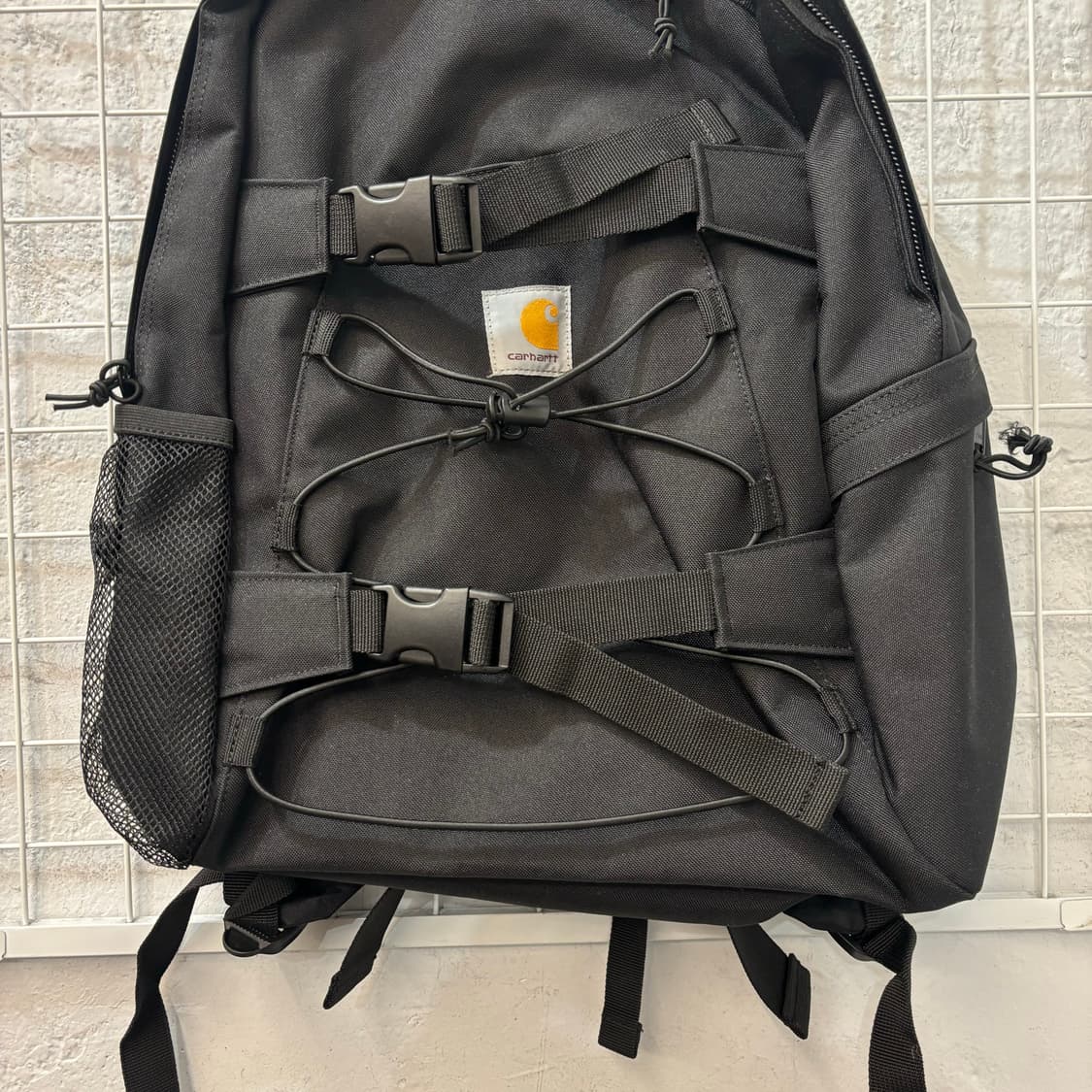 칼하트 WIP 블랙 킥플립 백팩 OS 상품이미지5