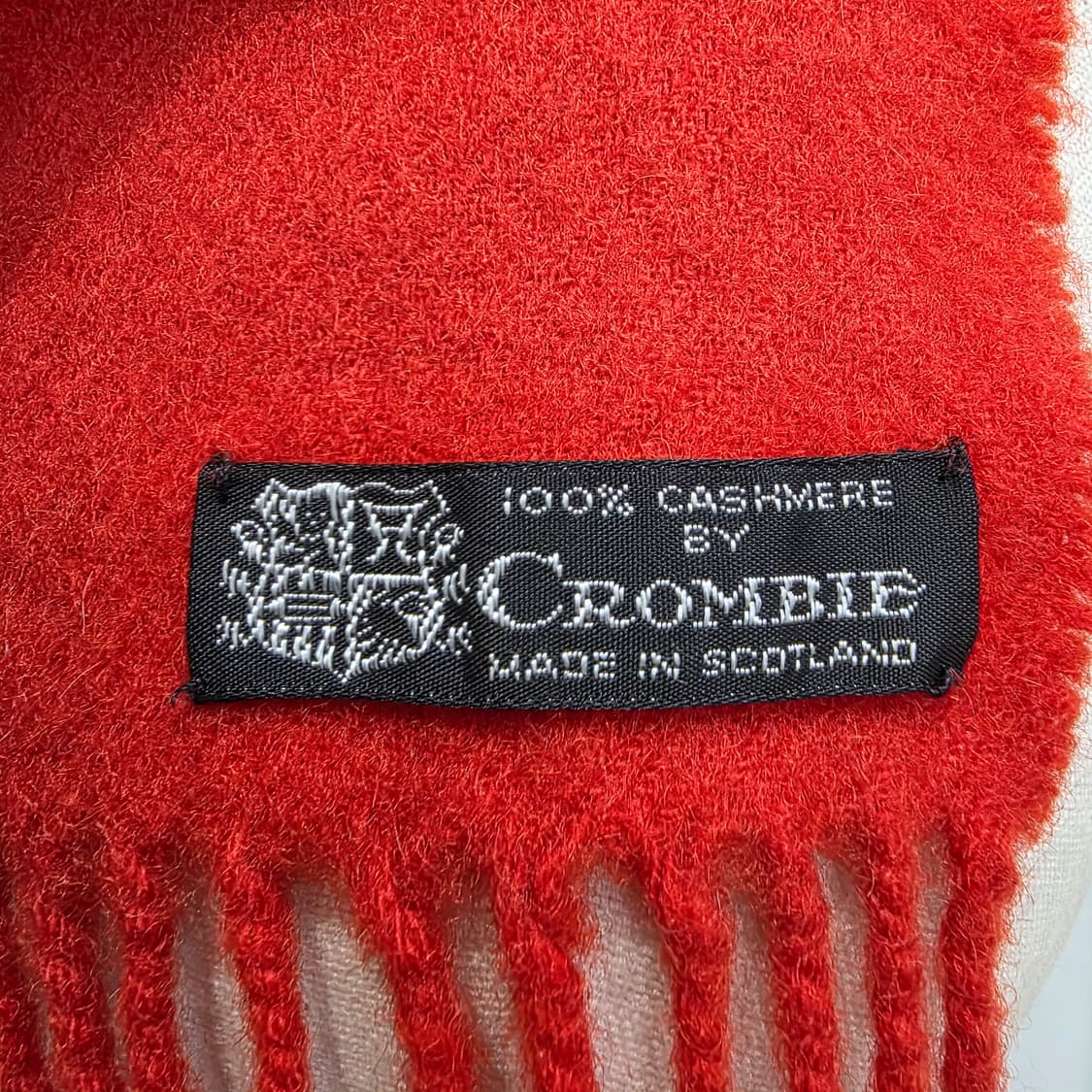 스코틀랜드산 크롬비 100% 캐시미어 레드 머플러 상품이미지10