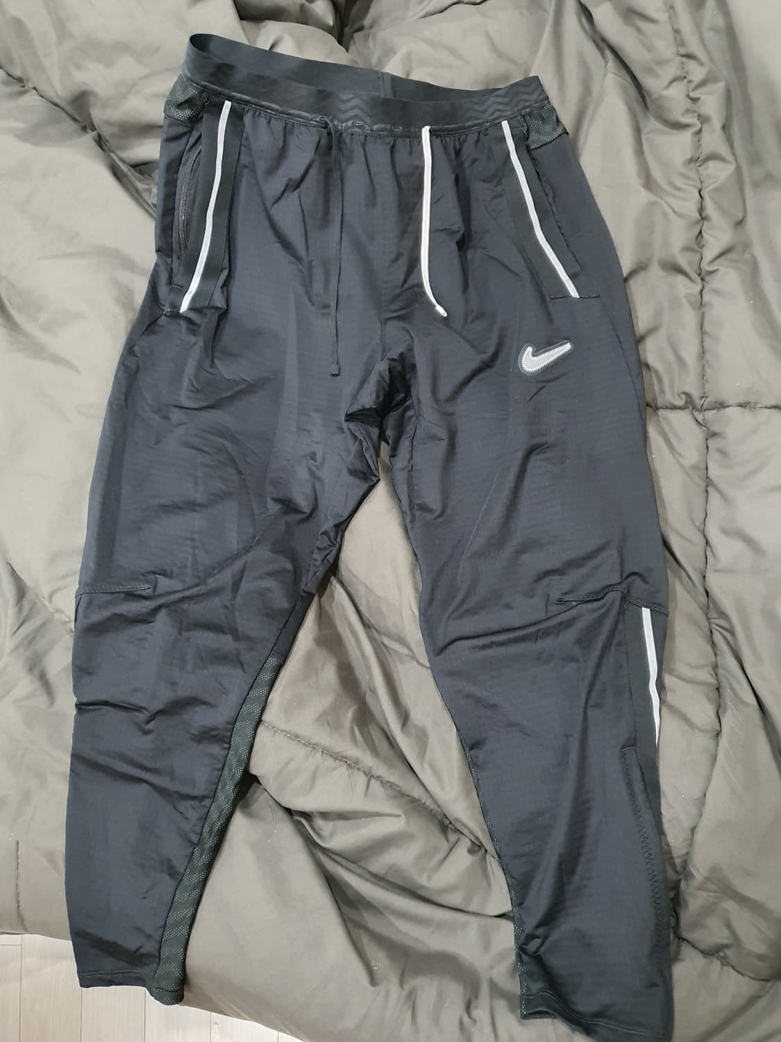 나이키런닝 페놈와일드런팬츠  상품이미지3