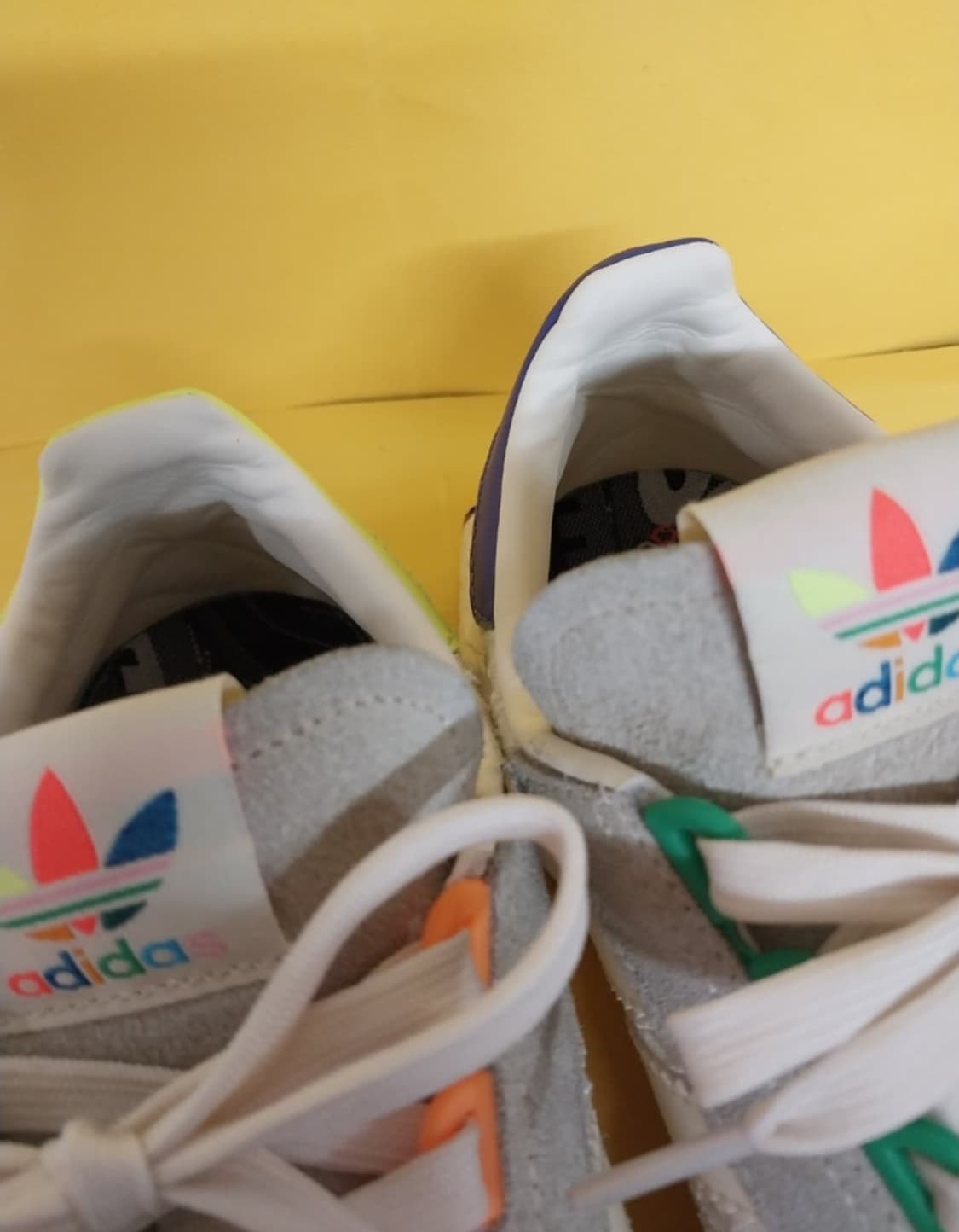 남성 아디다스 레트로피 E5 프라이드 운동화 (250) 상품이미지5