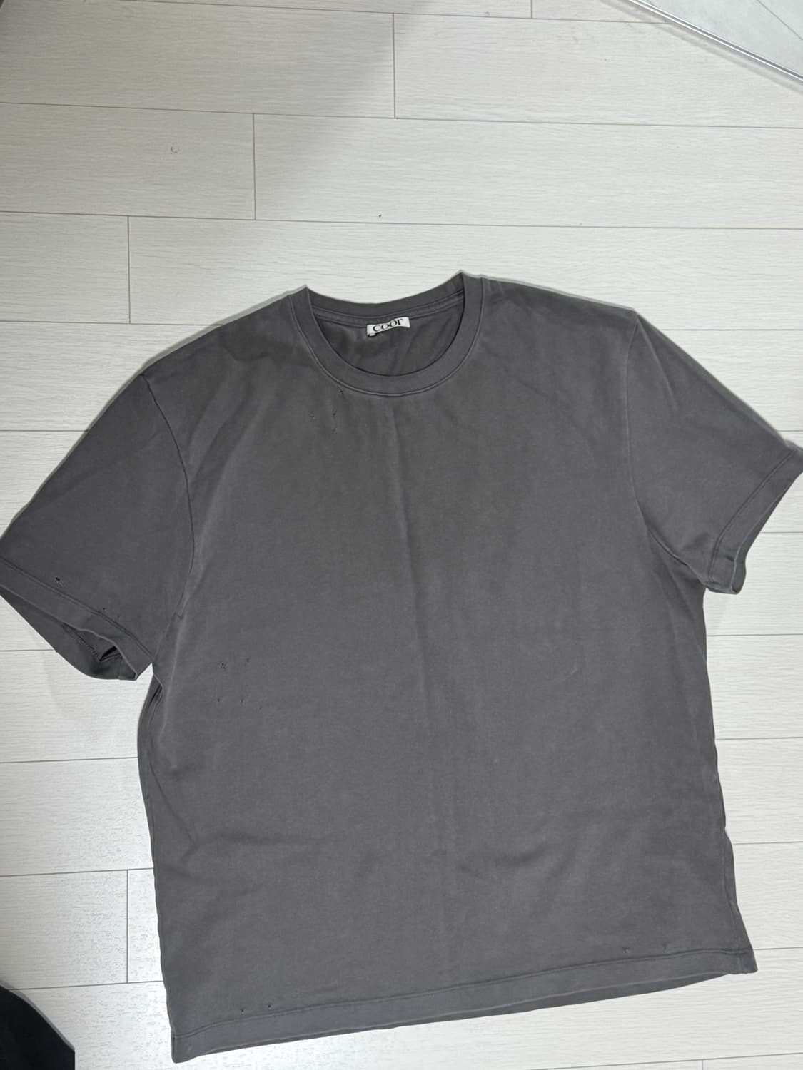 쿠어 데미지드 크롭 티셔츠 상품이미지3