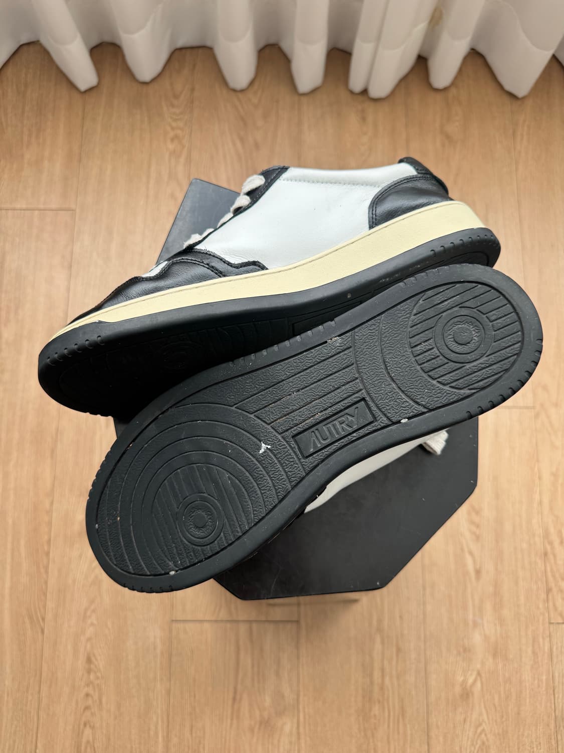 (촬영소품) 280 오트리 메달리스트 스니커즈 상품이미지7