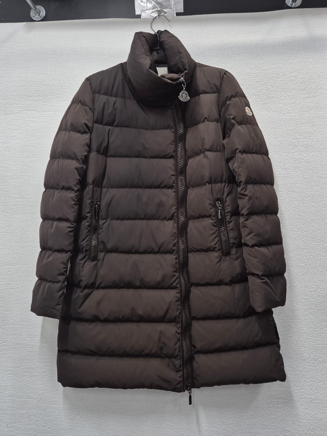 몽클레어 여성 브라운 롱패딩 / 66(정품) 상품이미지1