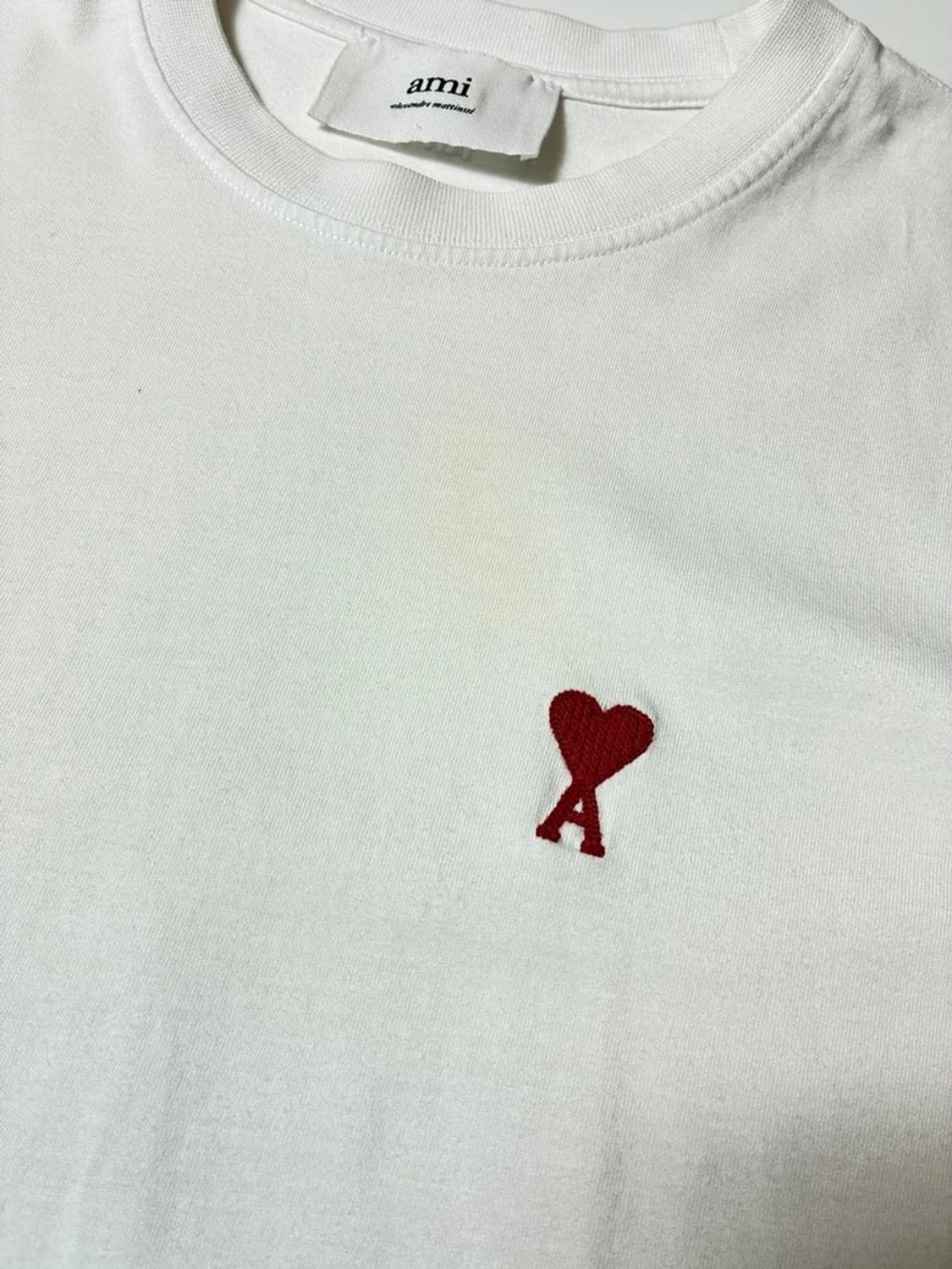 아미 AMI 스몰 하트 로고 코튼 반팔 티셔츠 PN9676 상품이미지3