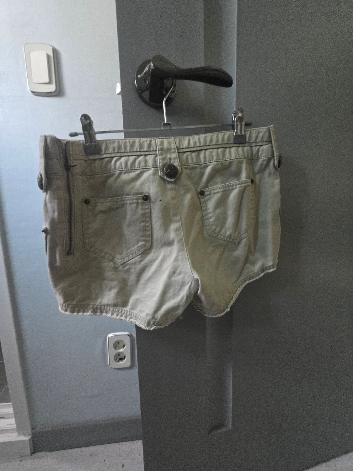 뮤트베이지 아일렛 치마바지 데라 데스라이즈 상품이미지2