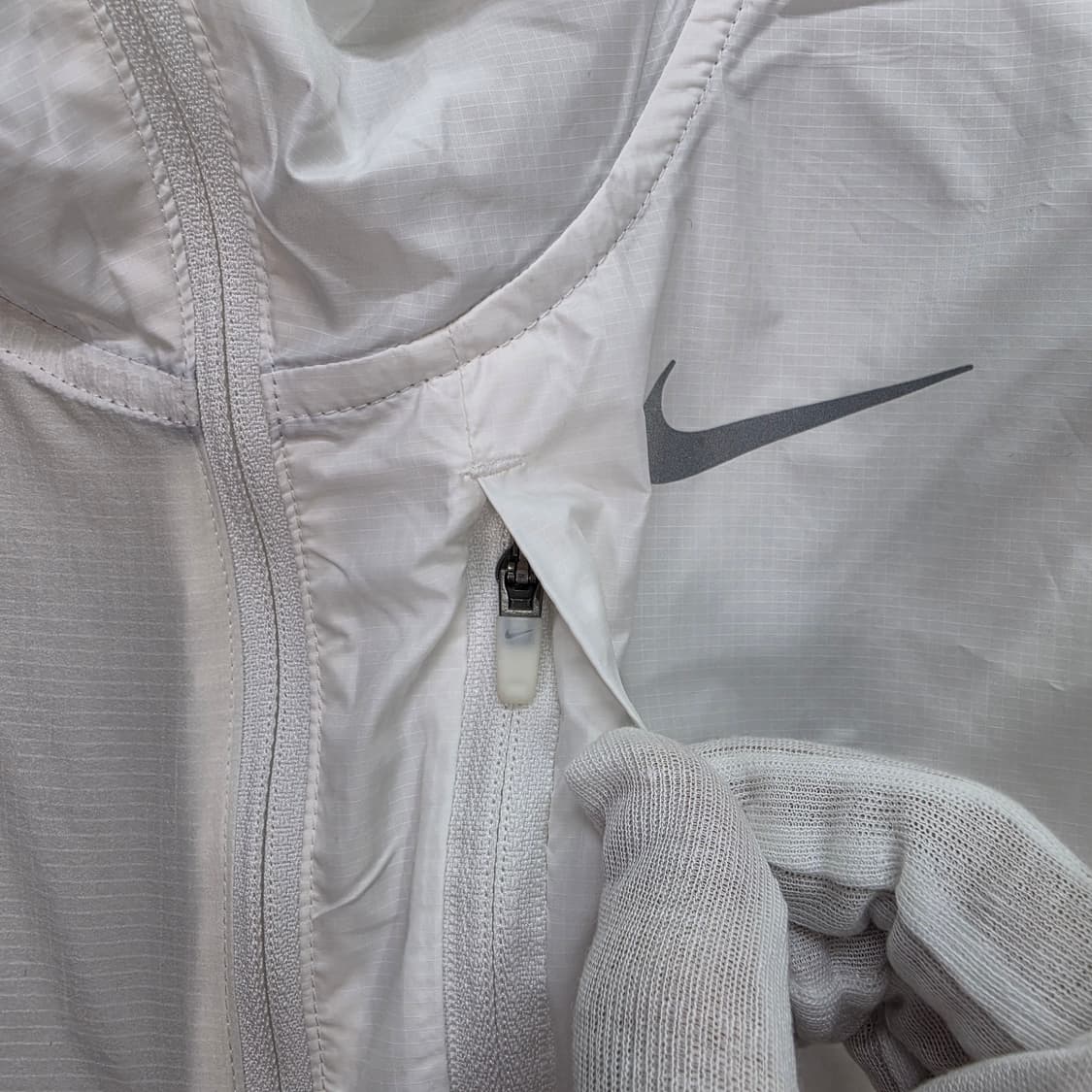 나이키 러닝 후드 반집업 바람막이 자켓 L사이즈 상품이미지3