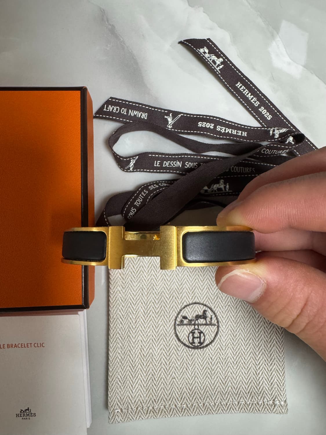 에르메스 클릭아슈 블랙 금장 팔찌 크림구매 상품이미지1