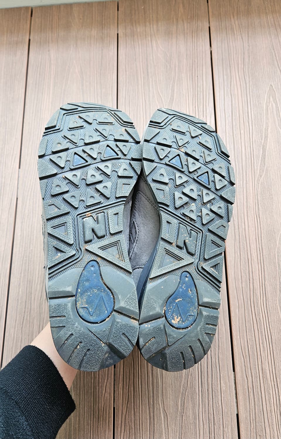 뉴발란스 1600 다크그레이 275 상품이미지2