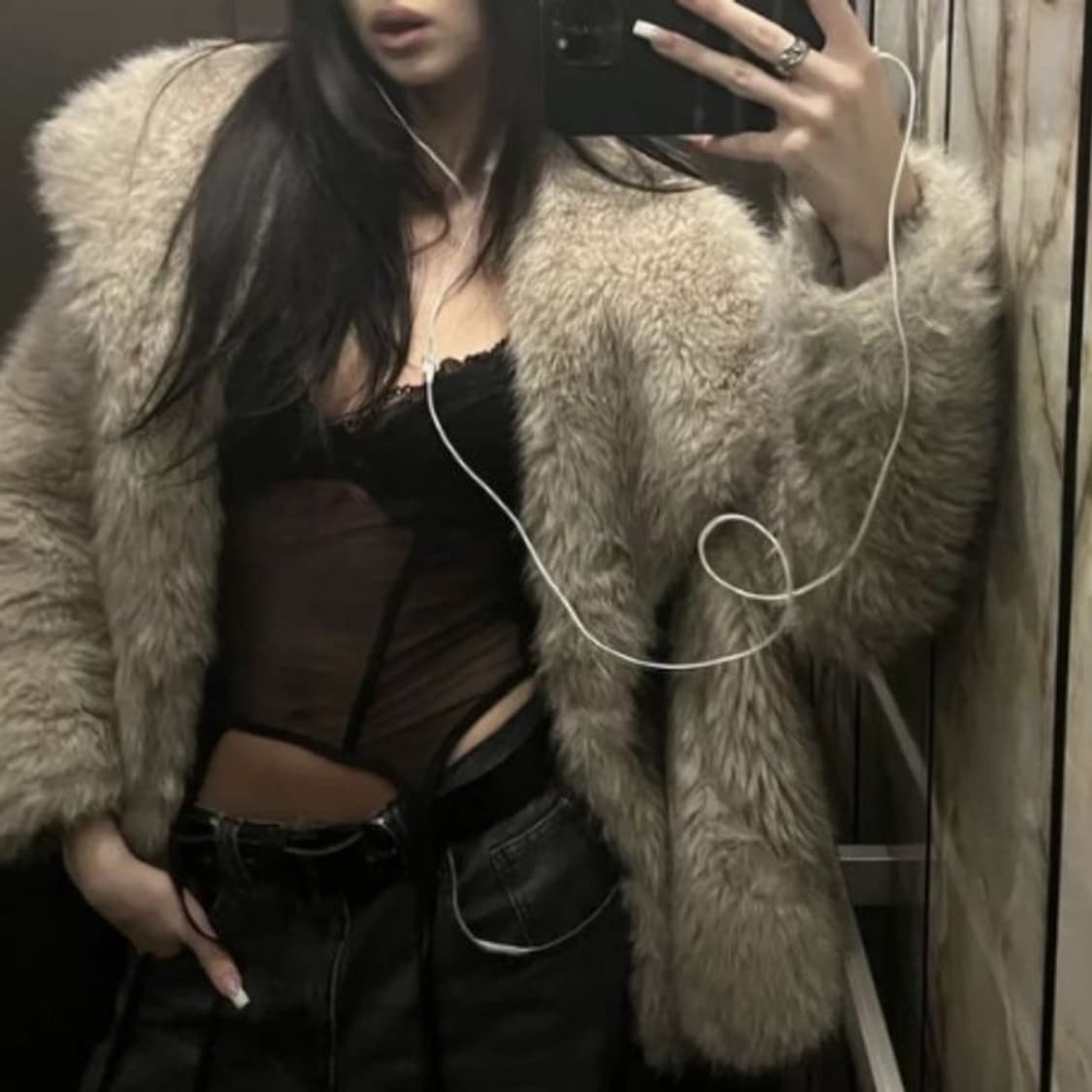 전제품 20-50% 세일 옷장정리 상품이미지1